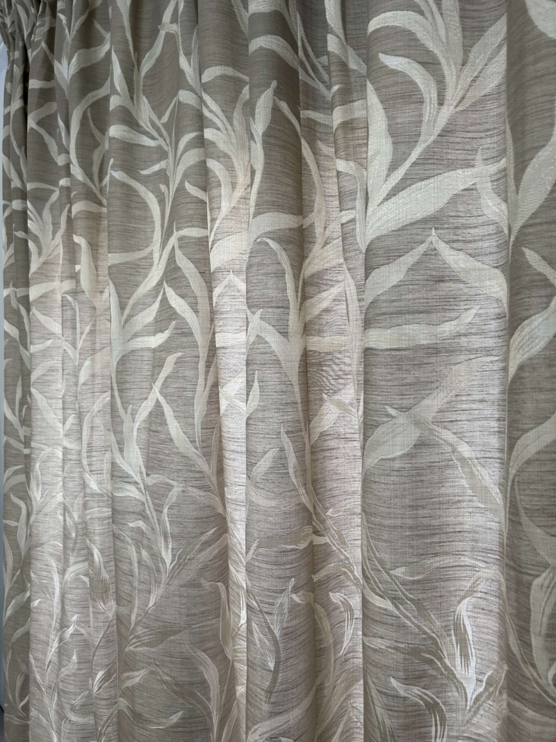 Rideaux British taupe à plis flamands - Image 9