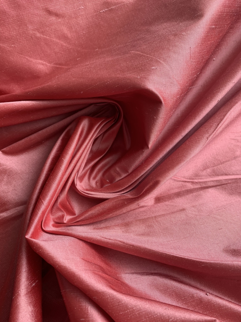 Tissu soie sauvage rose poudré