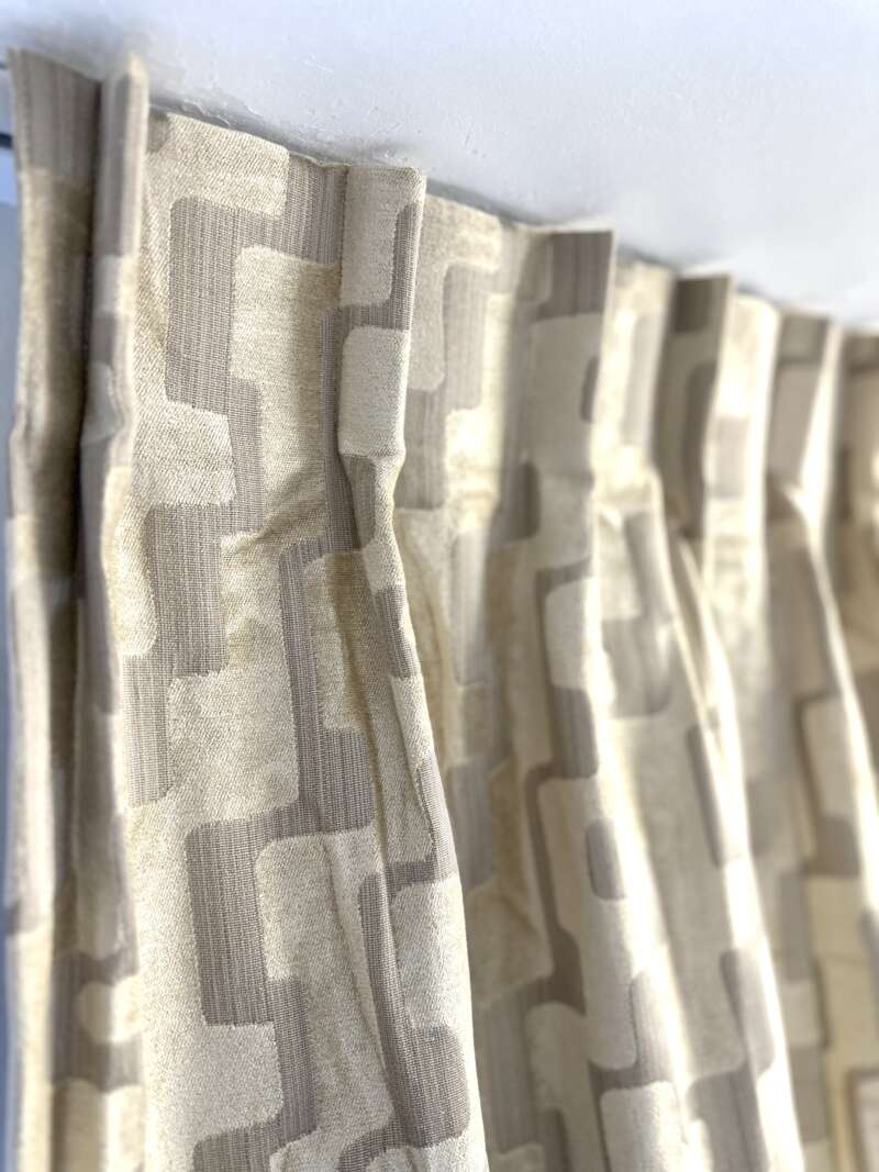 Rideaux Lazul beige à plis flamands – Image 3