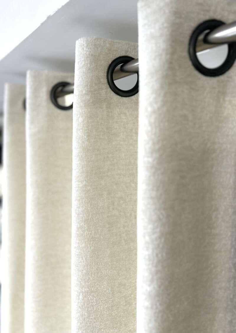 Rideaux Cocooning écru à oeillets – Tissu & compagnie