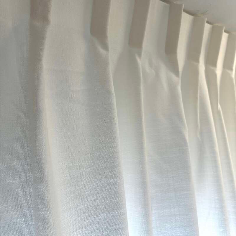 Rideaux Sansa écru à plis flamands