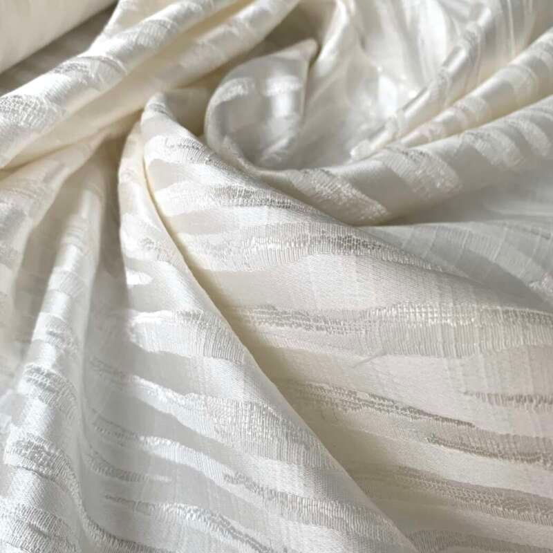 Coupon Hermione écru 5,35m