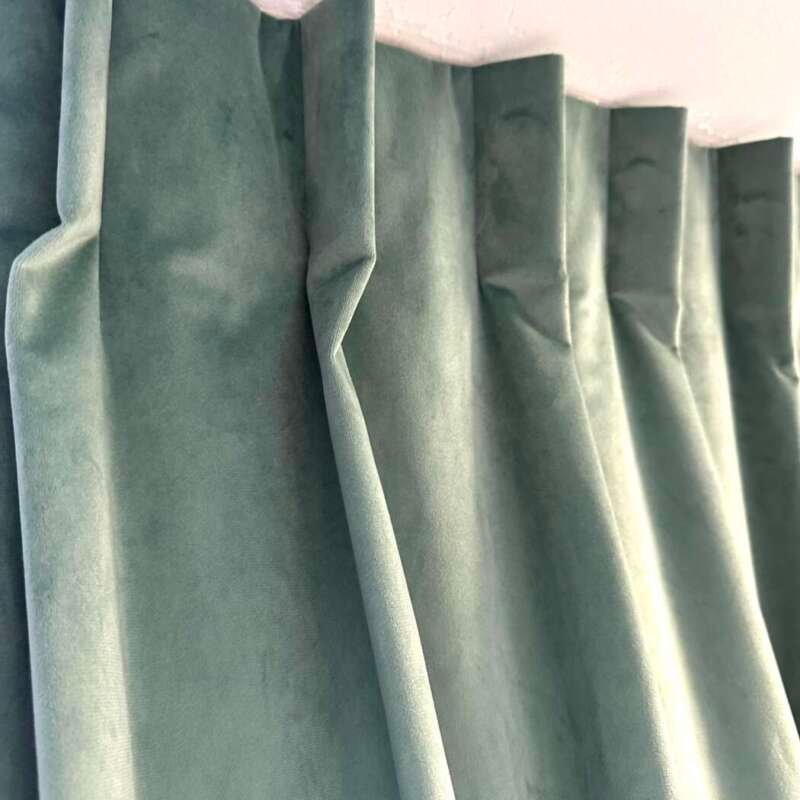 Rideau Velvet mint à plis flamands